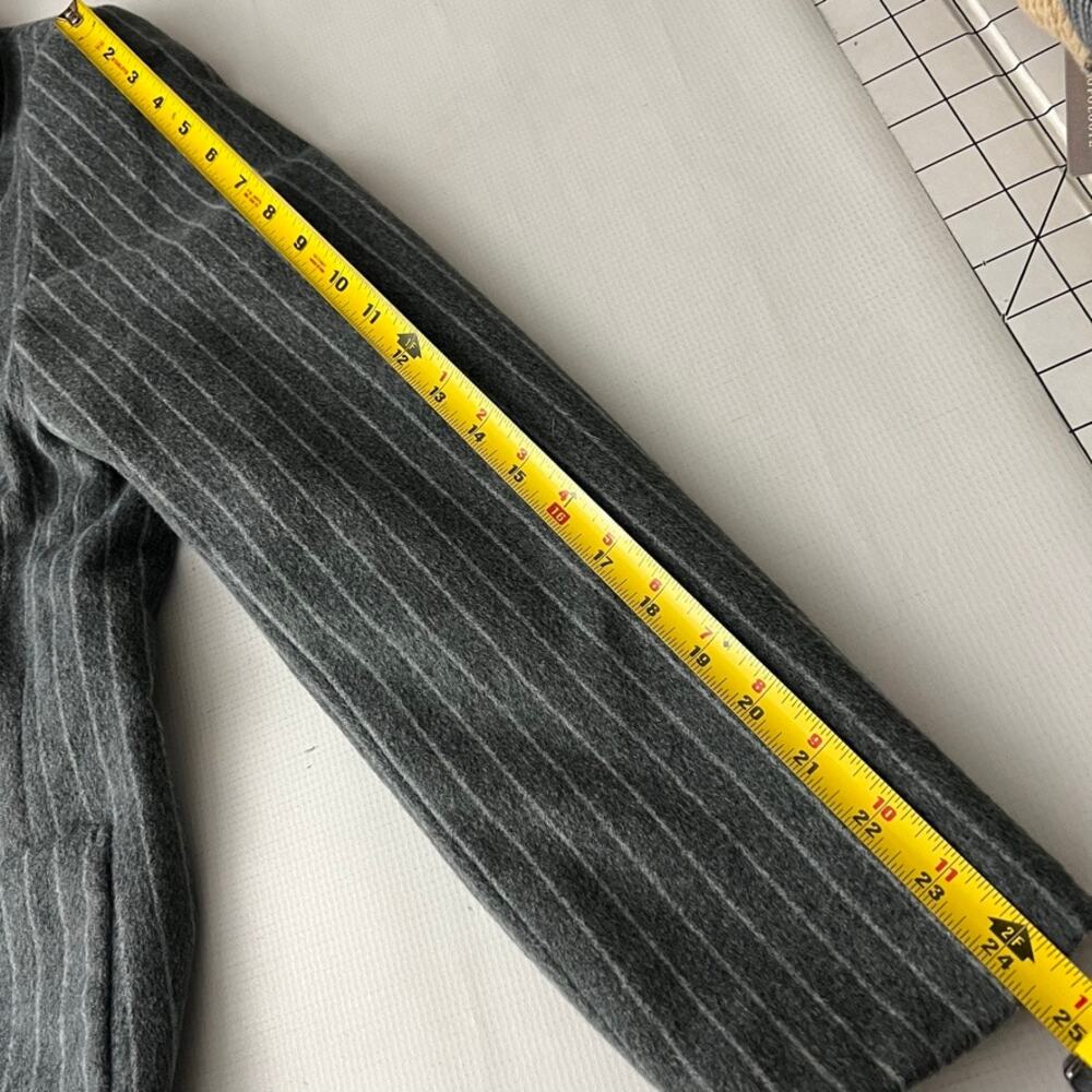 Universal Thread Gray Stripe Blazer Jacket Women … - image 6